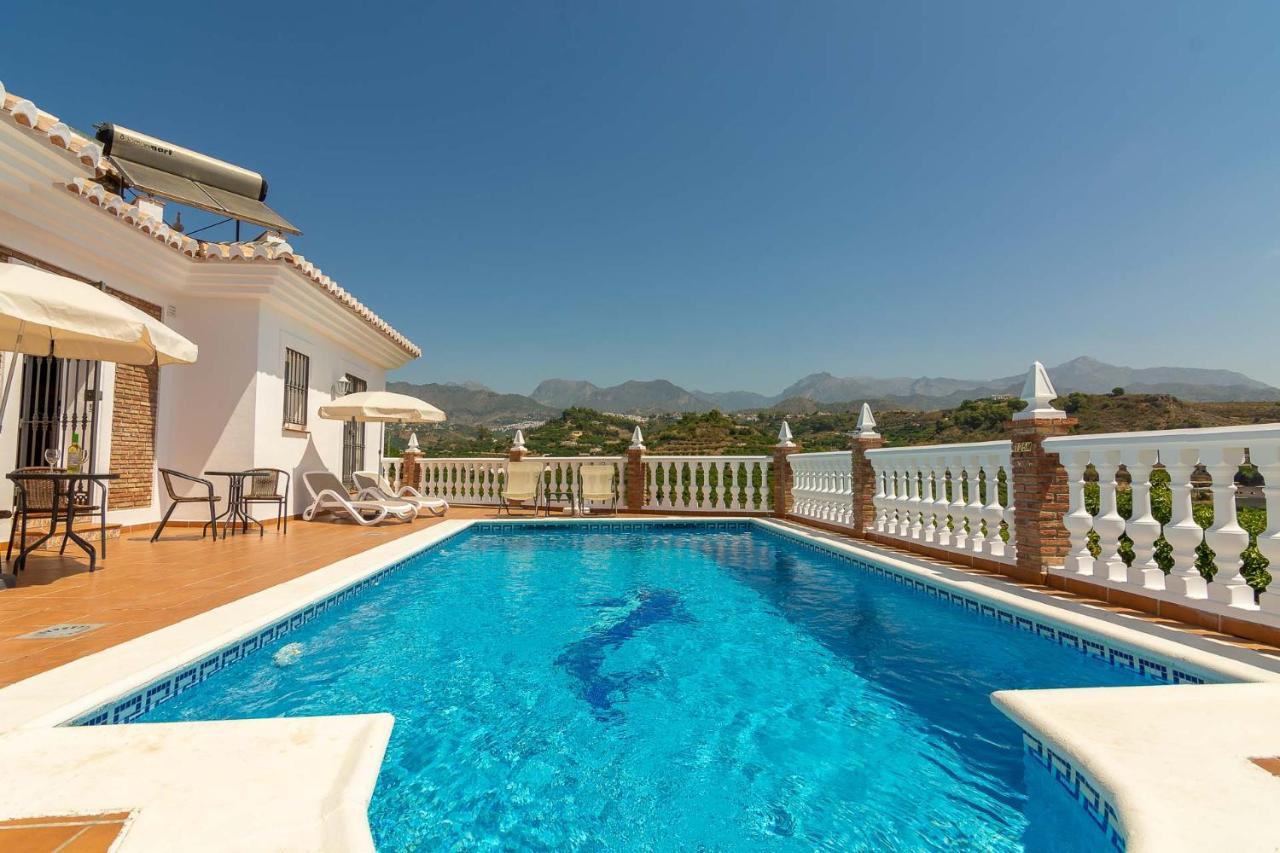 Villa Andalucia: Cerca De Todo, Intimidad Y Espacio Nerja Esterno foto