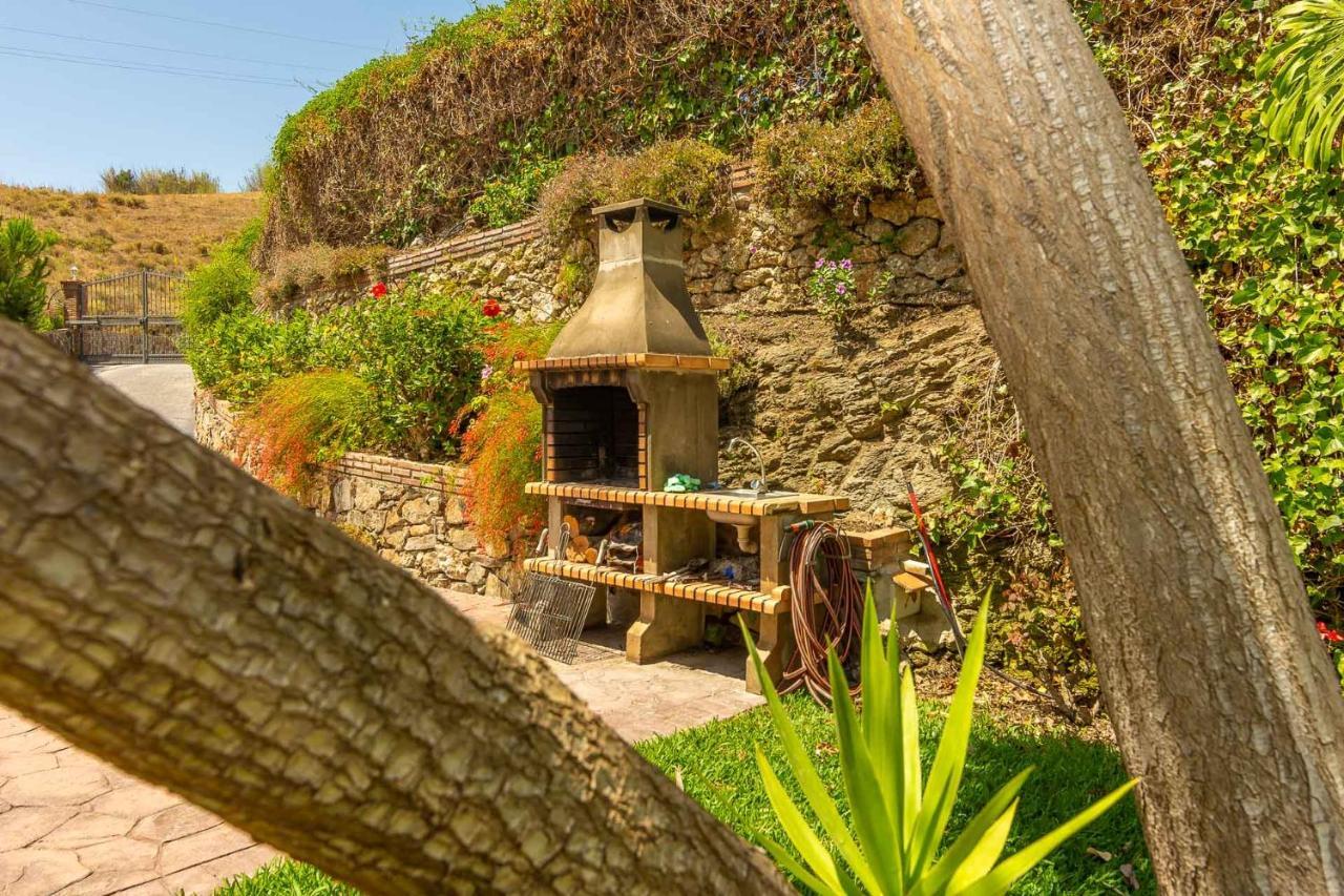 Villa Andalucia: Cerca De Todo, Intimidad Y Espacio Nerja Esterno foto