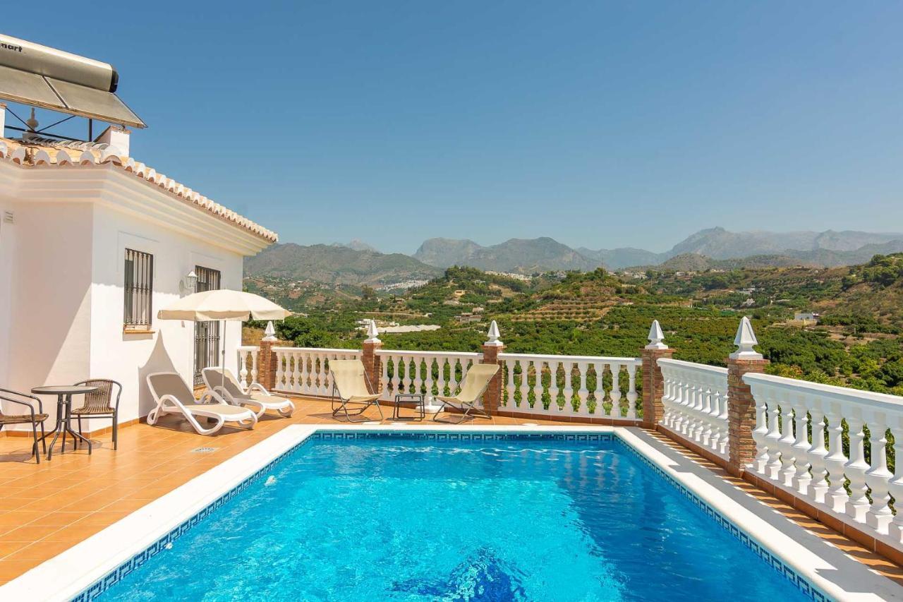 Villa Andalucia: Cerca De Todo, Intimidad Y Espacio Nerja Esterno foto