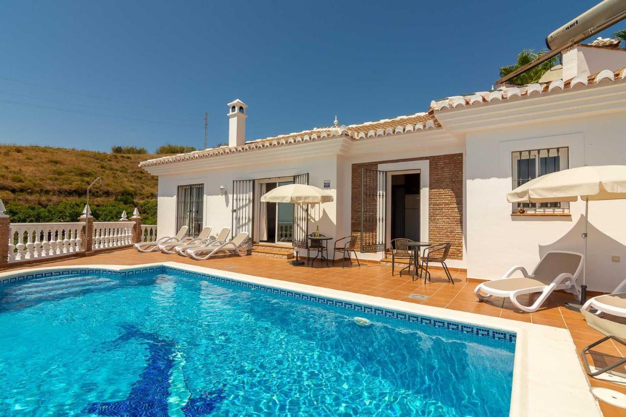 Villa Andalucia: Cerca De Todo, Intimidad Y Espacio Nerja Esterno foto
